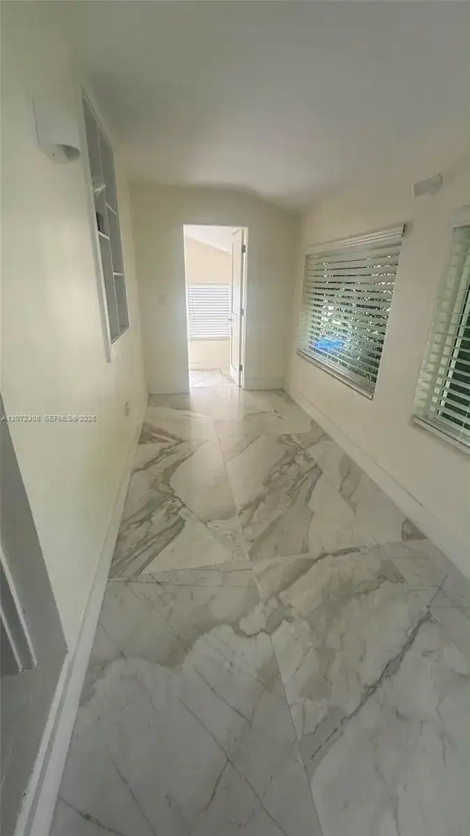 52 NE 51st St, Miami FL 33137 photo 2