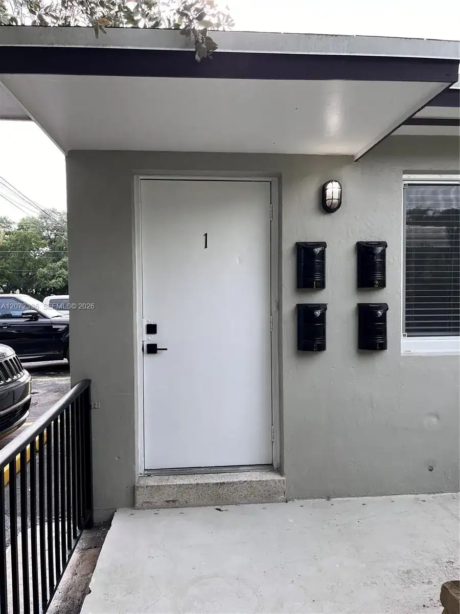 1015 W Las Olas Blvd # 1, Fort Lauderdale FL 33312 photo 3