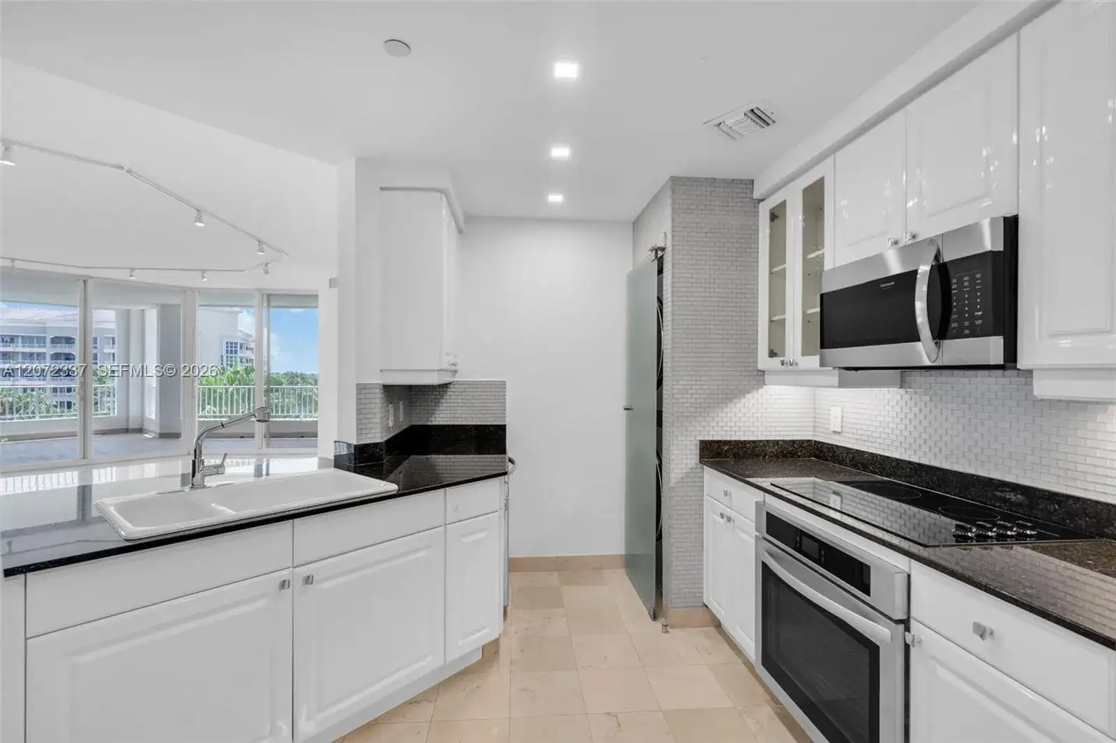 715 Crandon Blvd # 5, Key Biscayne FL 33149 photo 3