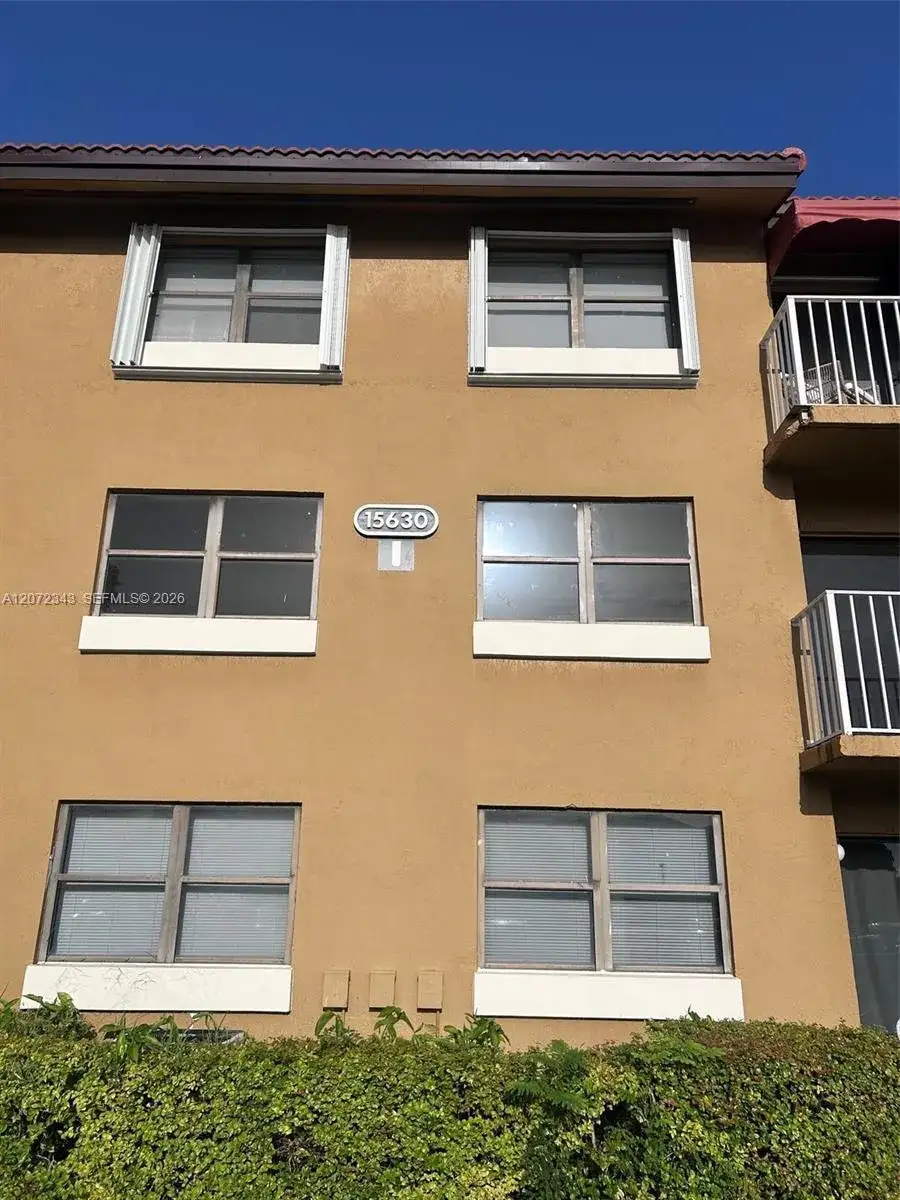 15630 SW 80th St # 203, Miami FL 33193 photo 2