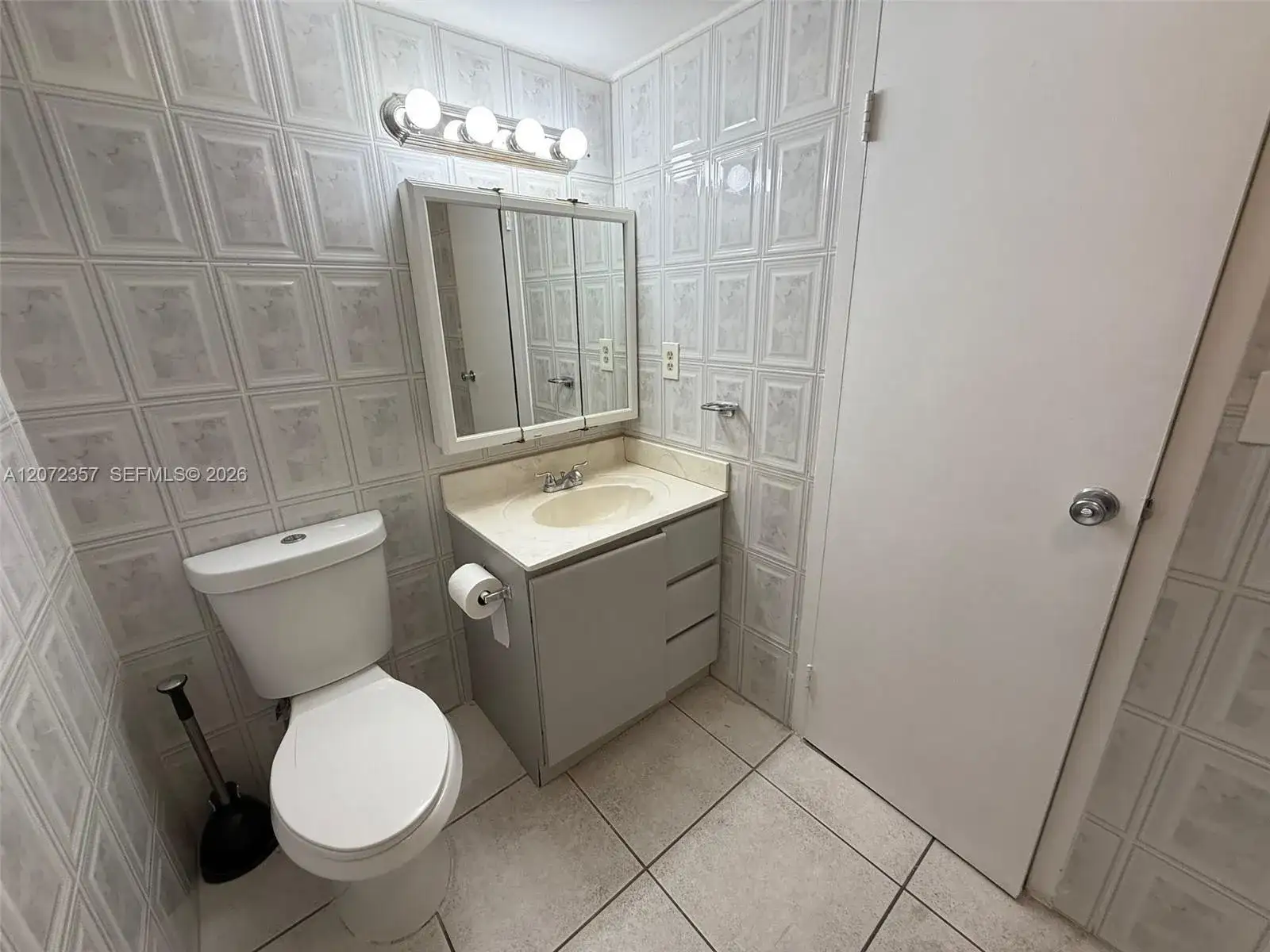 17011 N Bay Rd # 1007, Sunny Isles Beach FL 33160 photo 3