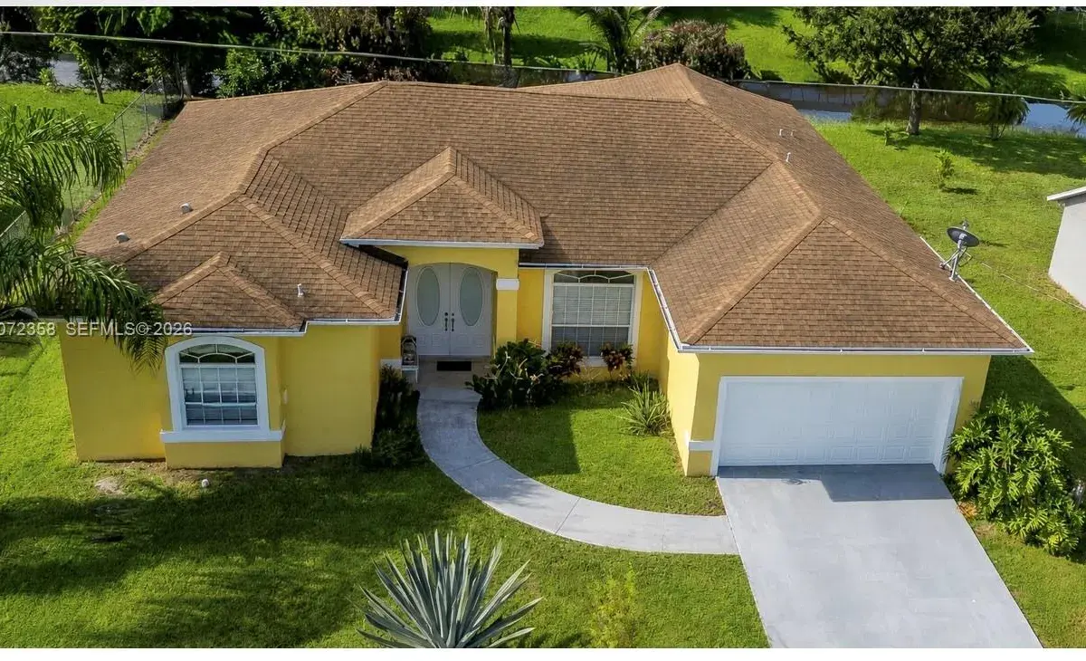 232 SW Carter Ave, Port St. Lucie FL 34983