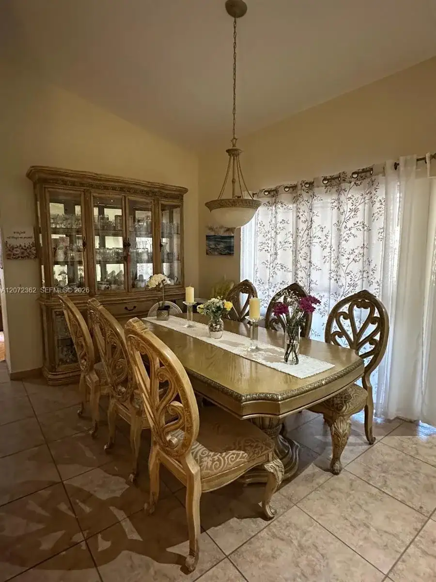 4863 SW 148th Ct, Miami FL 33185 photo 3