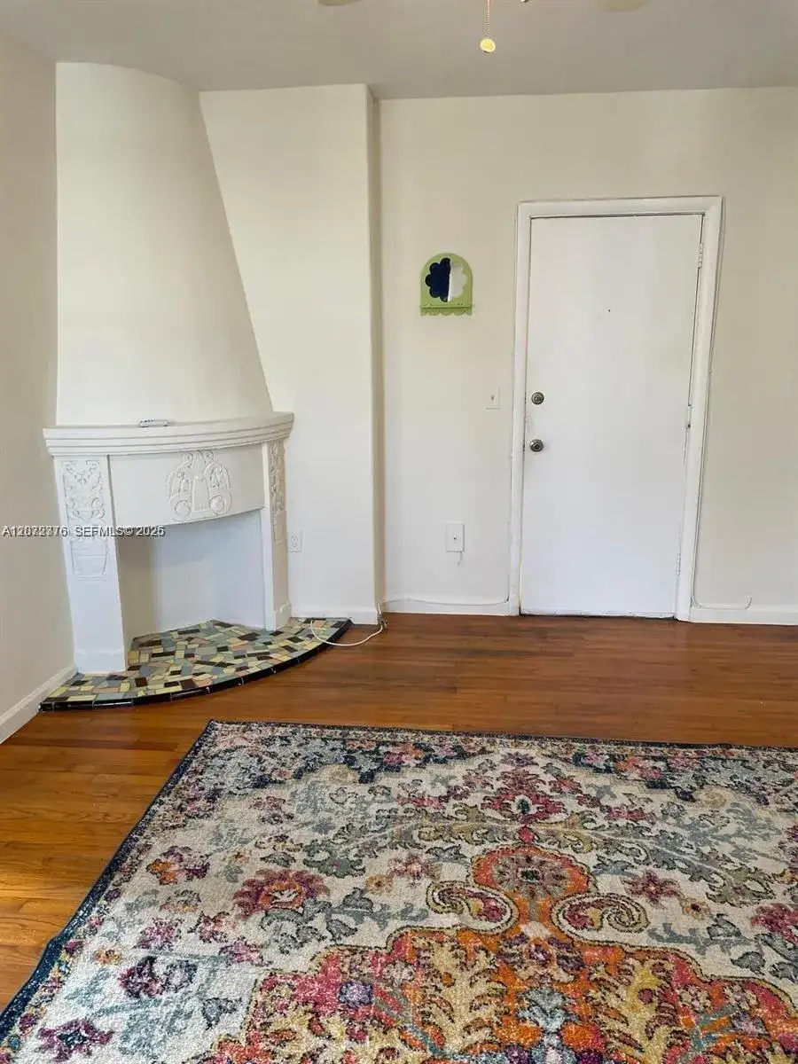 900 Jefferson Ave # 16, Miami Beach FL 33139 photo 2