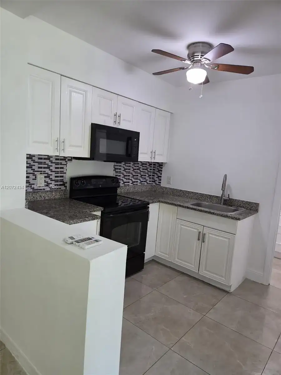 4381 Purdy Ln # 2, Palm Springs FL 33406 photo 5