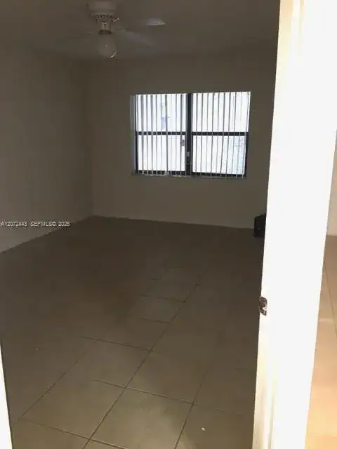 8290 Lake Dr # 144, Doral FL 33166 photo 4