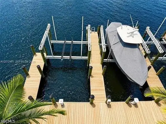 5816 Shell Cove Dr # 119, Cape Coral FL 33914 photo 3