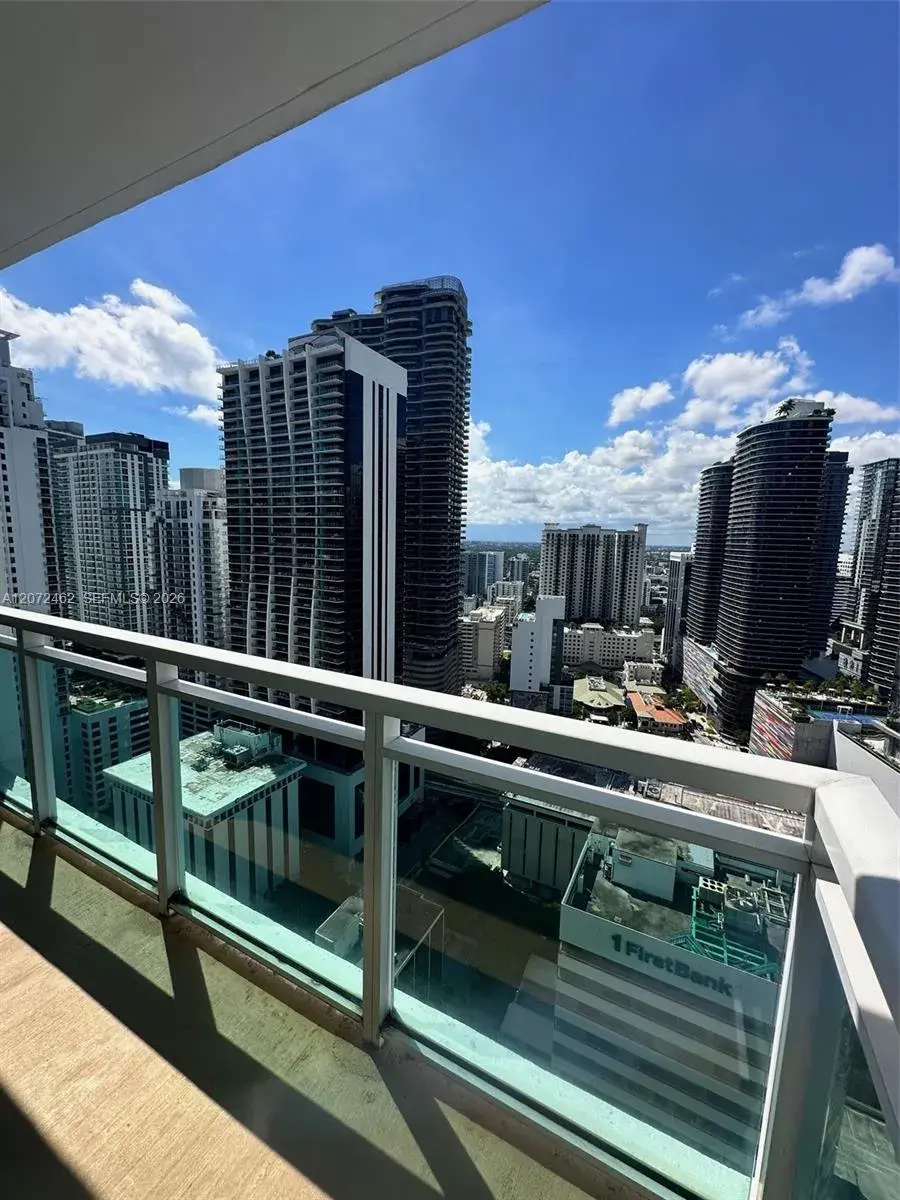 951 Brickell Ave # 3403, Miami FL 33131