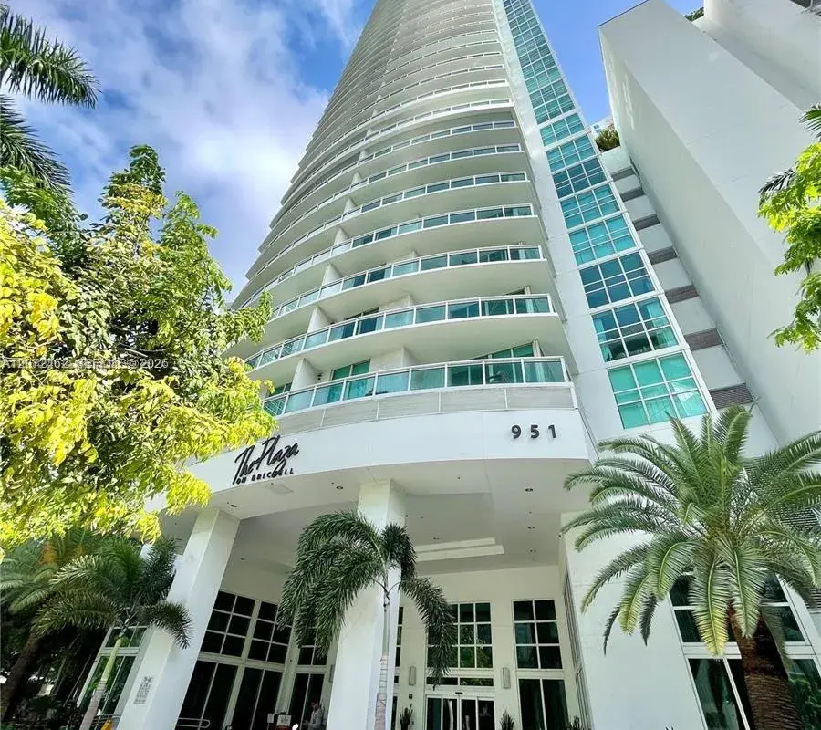 951 Brickell Ave # 3403, Miami FL 33131