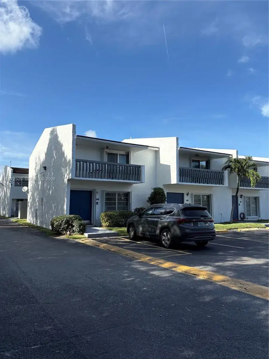 17180 SW 94th Ave # 701, Palmetto Bay FL 33157