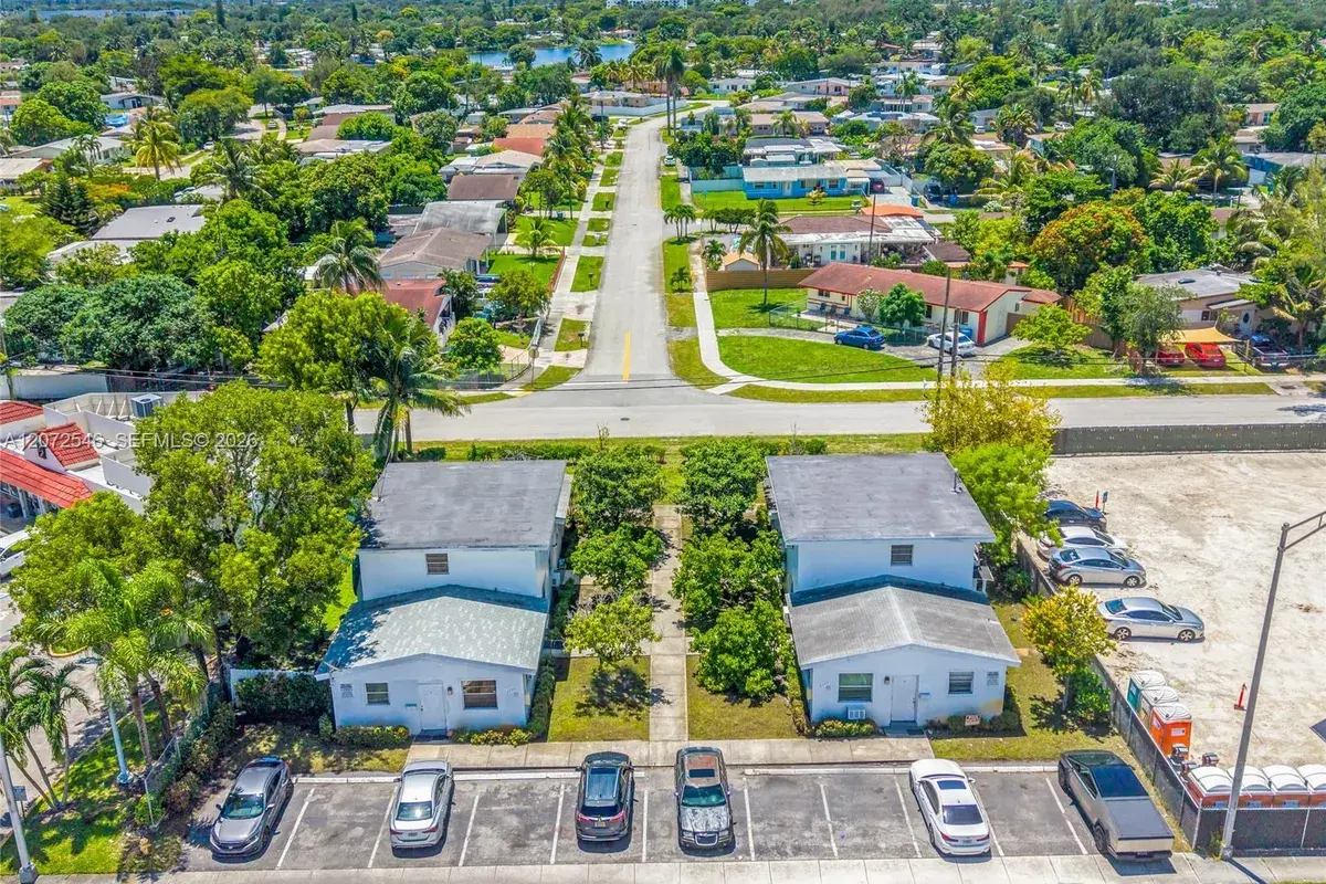 3740 W Hallandale Beach Blvd, Hollywood FL 33023