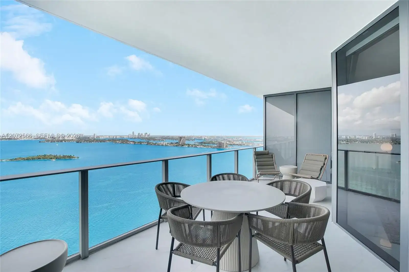 700 NE 24th St # 2702, Miami FL 33137 photo 2