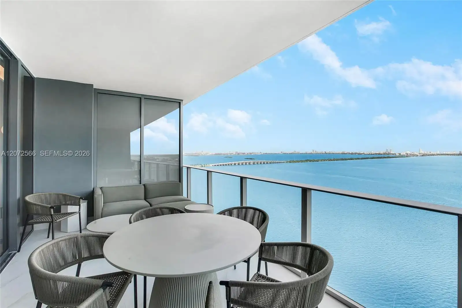700 NE 24th St # 2702, Miami FL 33137 photo 3
