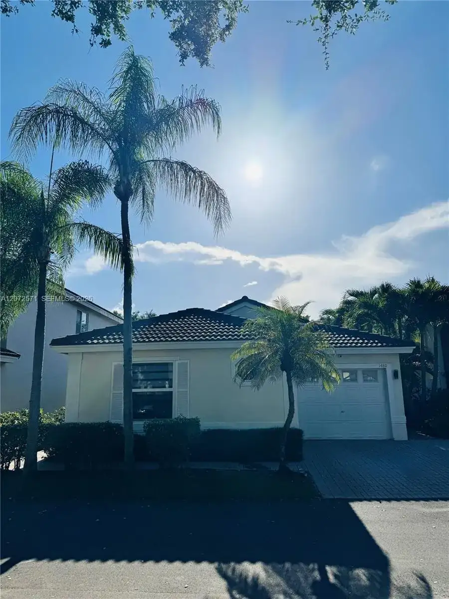 1480 Sweetbay Way, Hollywood FL 33019 photo 2