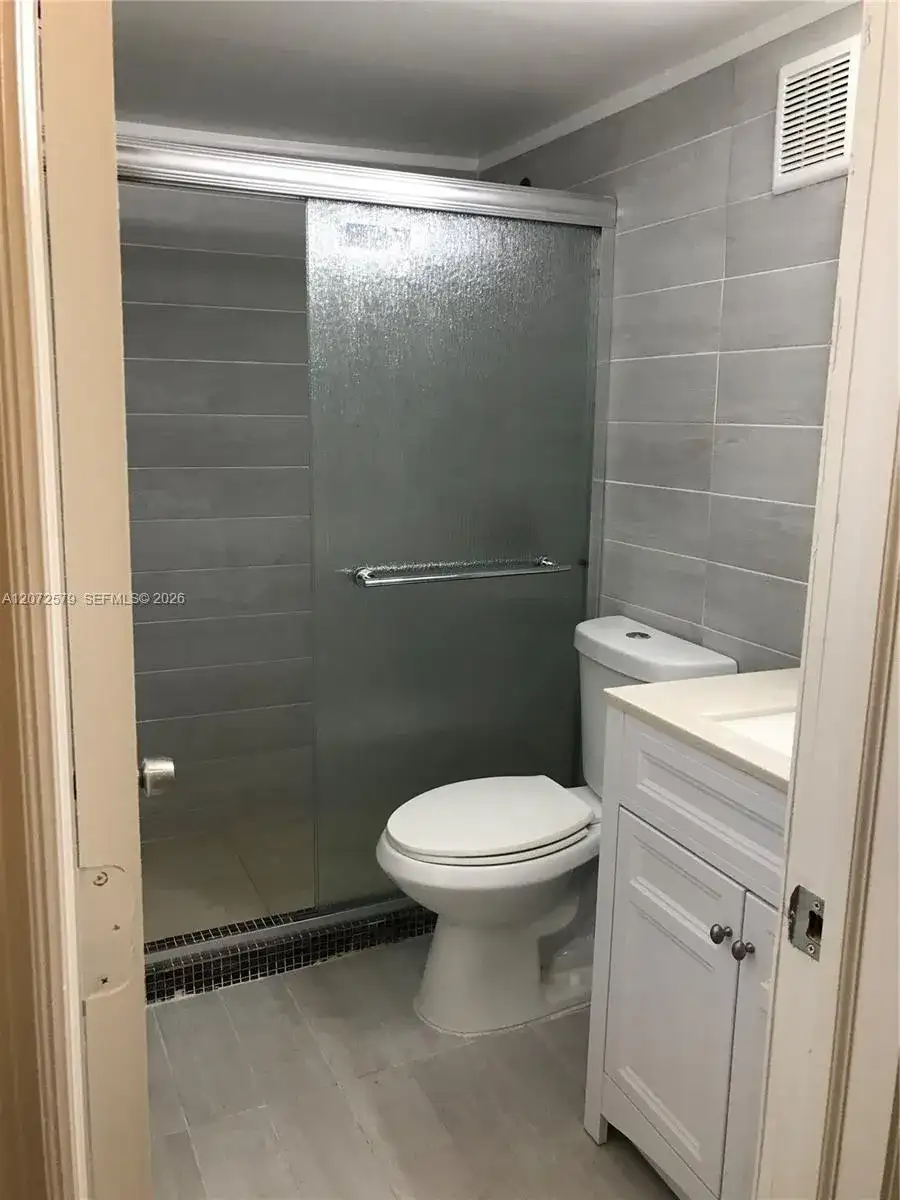 1800 NW 19th St # 2, Miami FL 33125 photo 3