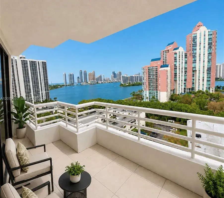 3300 NE 192nd St # 1713, Aventura FL 33180