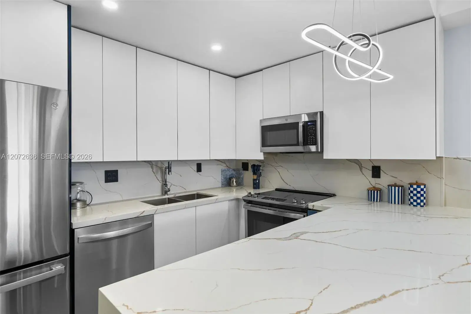 19380 Collins Ave # 826, Sunny Isles Beach FL 33160
