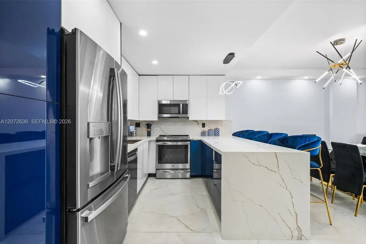 19380 Collins Ave # 826, Sunny Isles Beach FL 33160