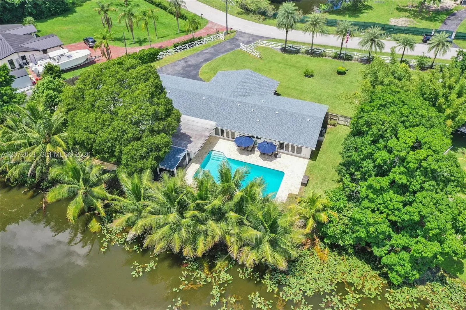 10880 SW 25th St, Davie FL 33324