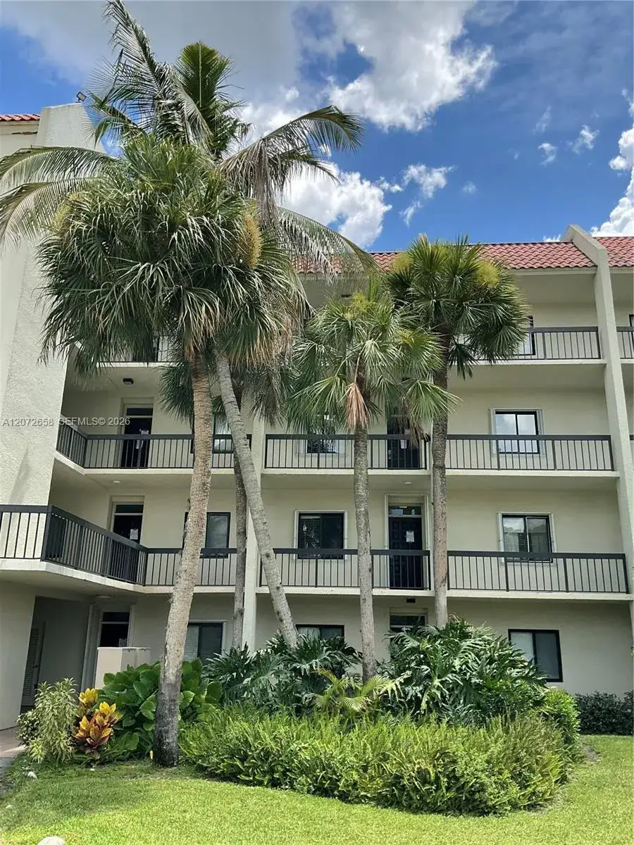 3050 Presidential Way # 403, West Palm Beach FL 33401