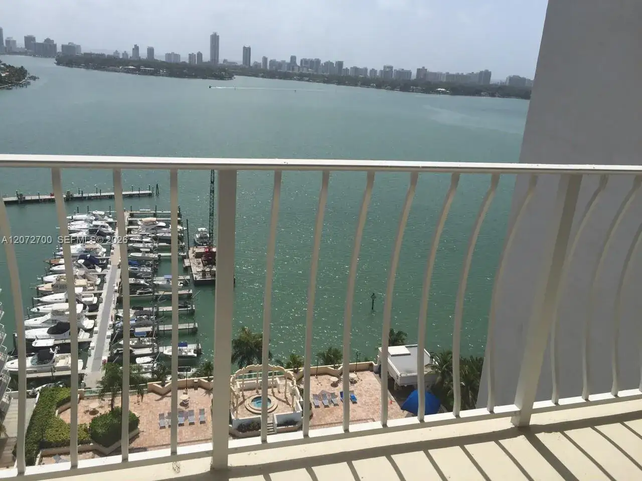 7601 E TREASURE DR # 2008, North Bay Village FL 33141