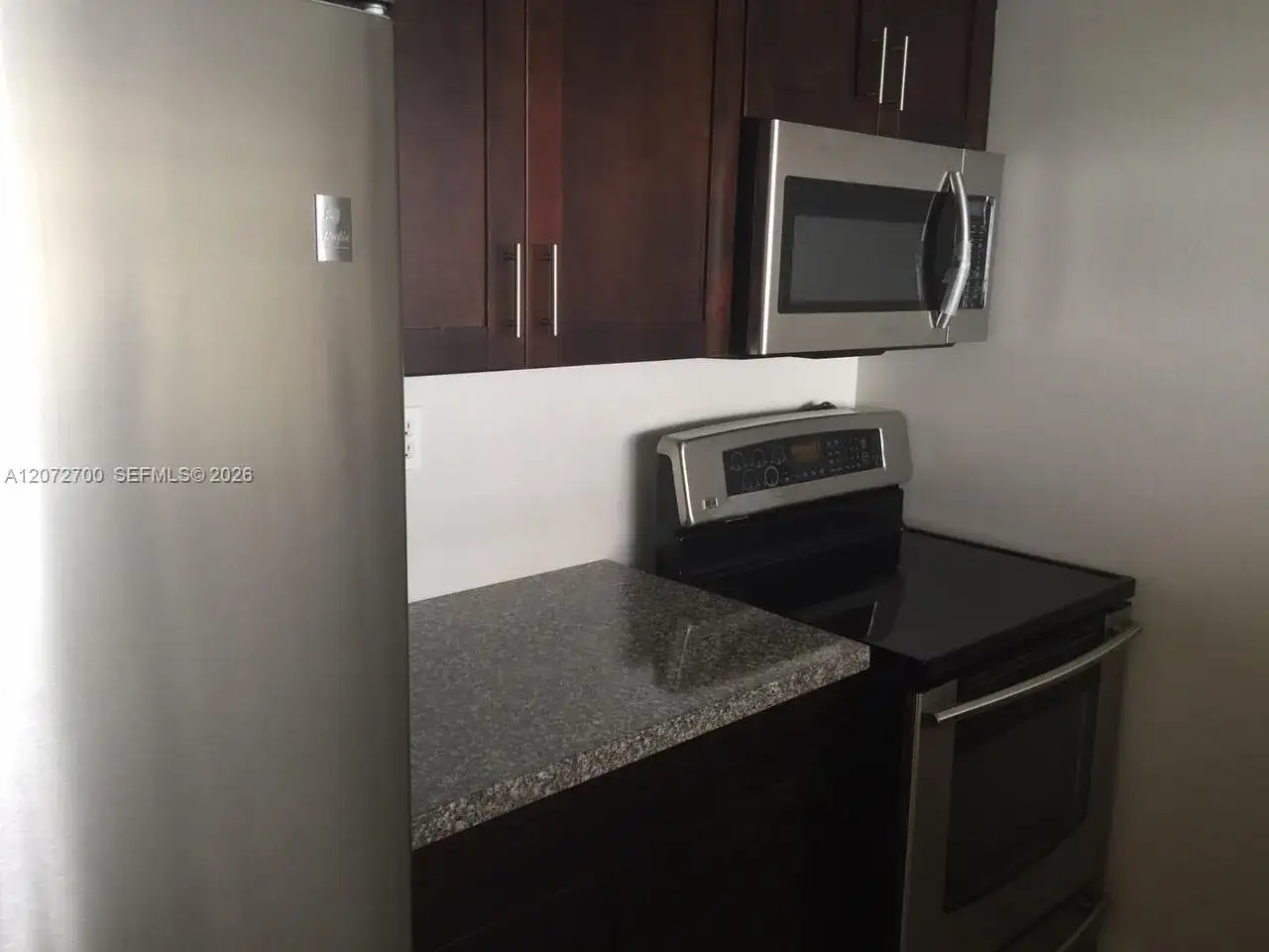 7601 E TREASURE DR # 2008, North Bay Village FL 33141 photo 3