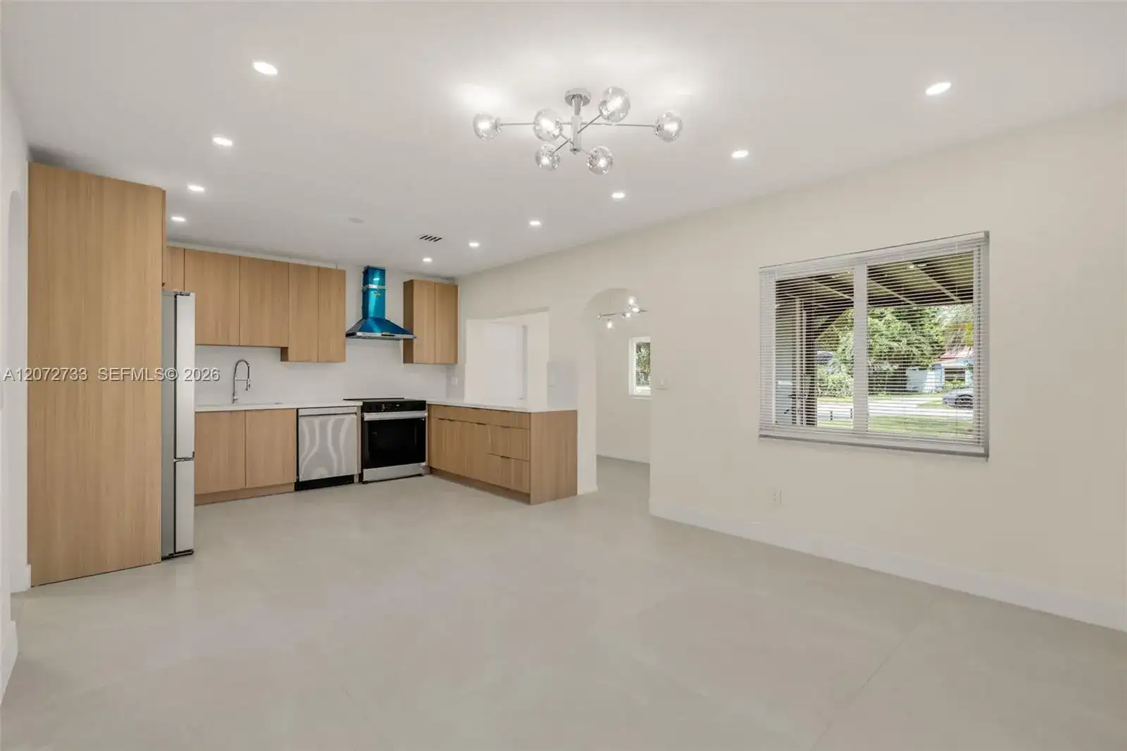 1514 NE 176th St, North Miami Beach FL 33162 photo 3