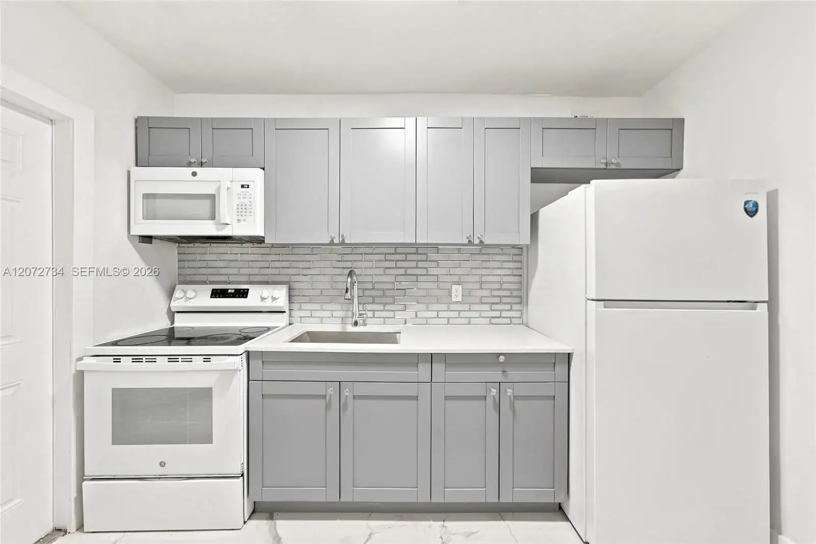219 NW 10th Ave APT 2, Miami FL 33128 photo 4