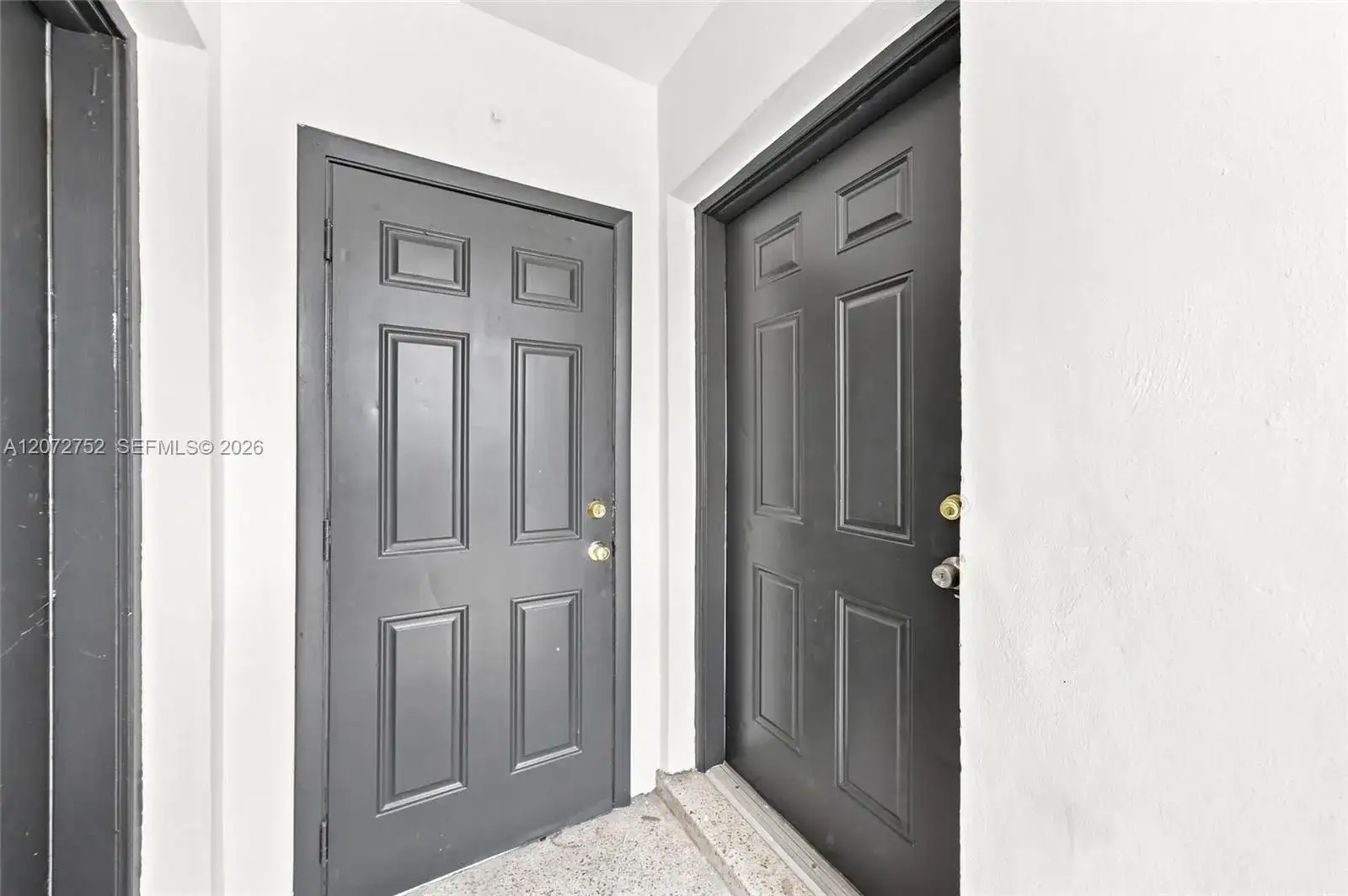 219 NW 10th Ave APT 4, Miami FL 33128 photo 2