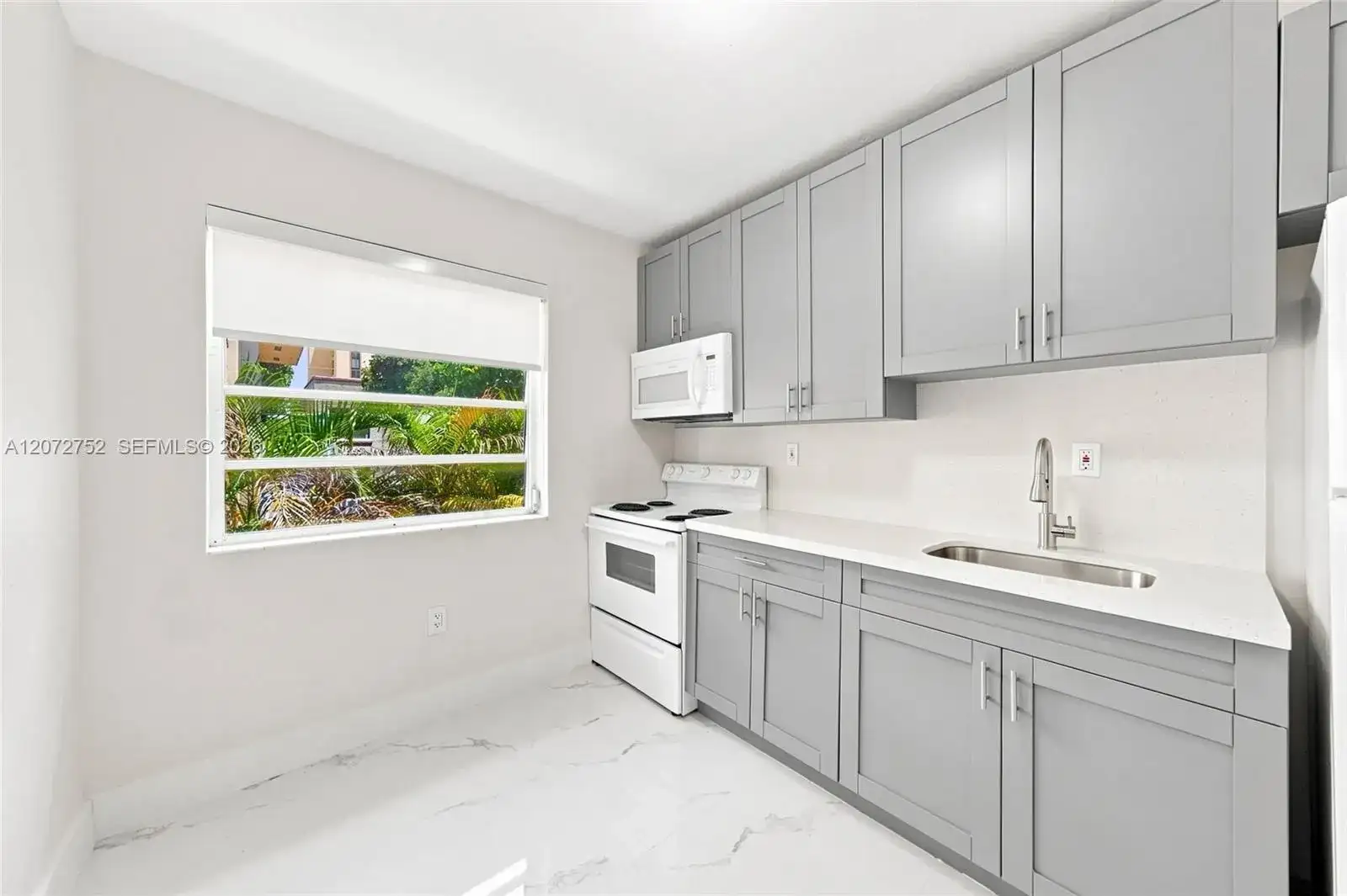 219 NW 10th Ave APT 4, Miami FL 33128 photo 4