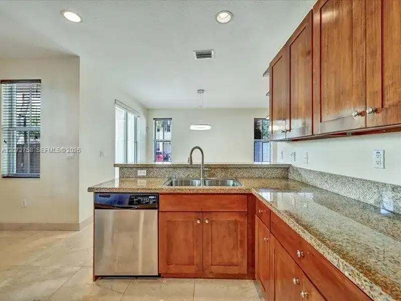 7490 NW 115th Ct, Doral FL 33178 photo 3