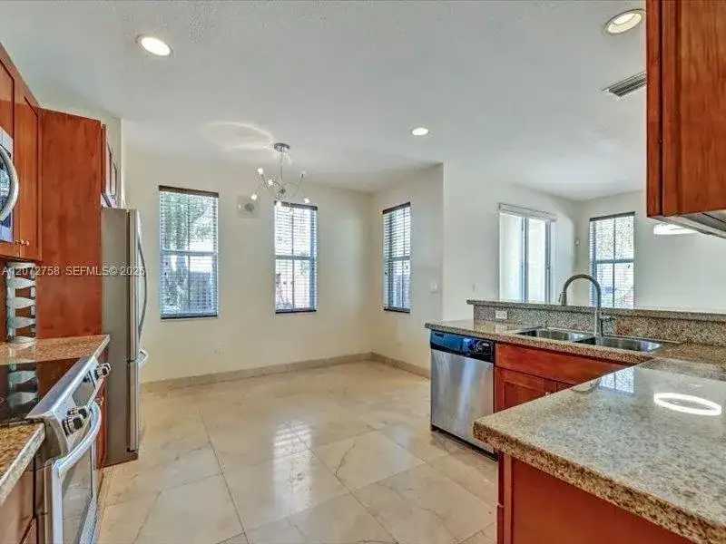 7490 NW 115th Ct, Doral FL 33178 photo 5