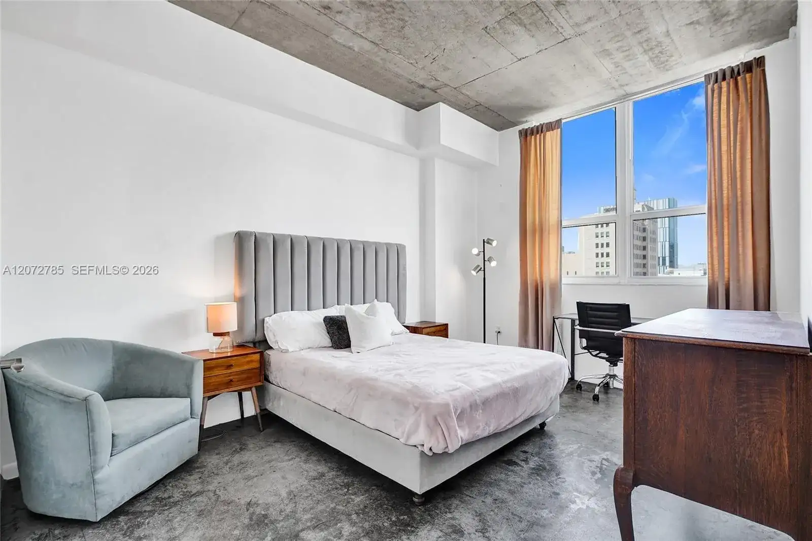 133 NE 2nd Ave # 1013, Miami FL 33132 photo 4