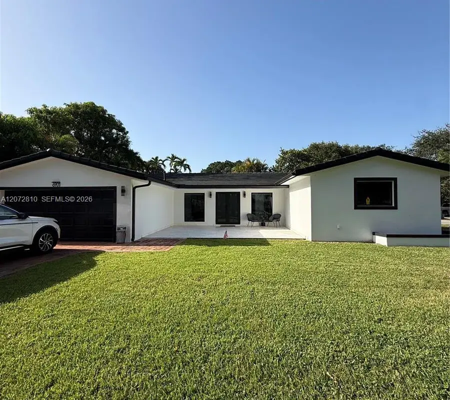 6901 S Miami Lakeway S, Miami Lakes FL 33014