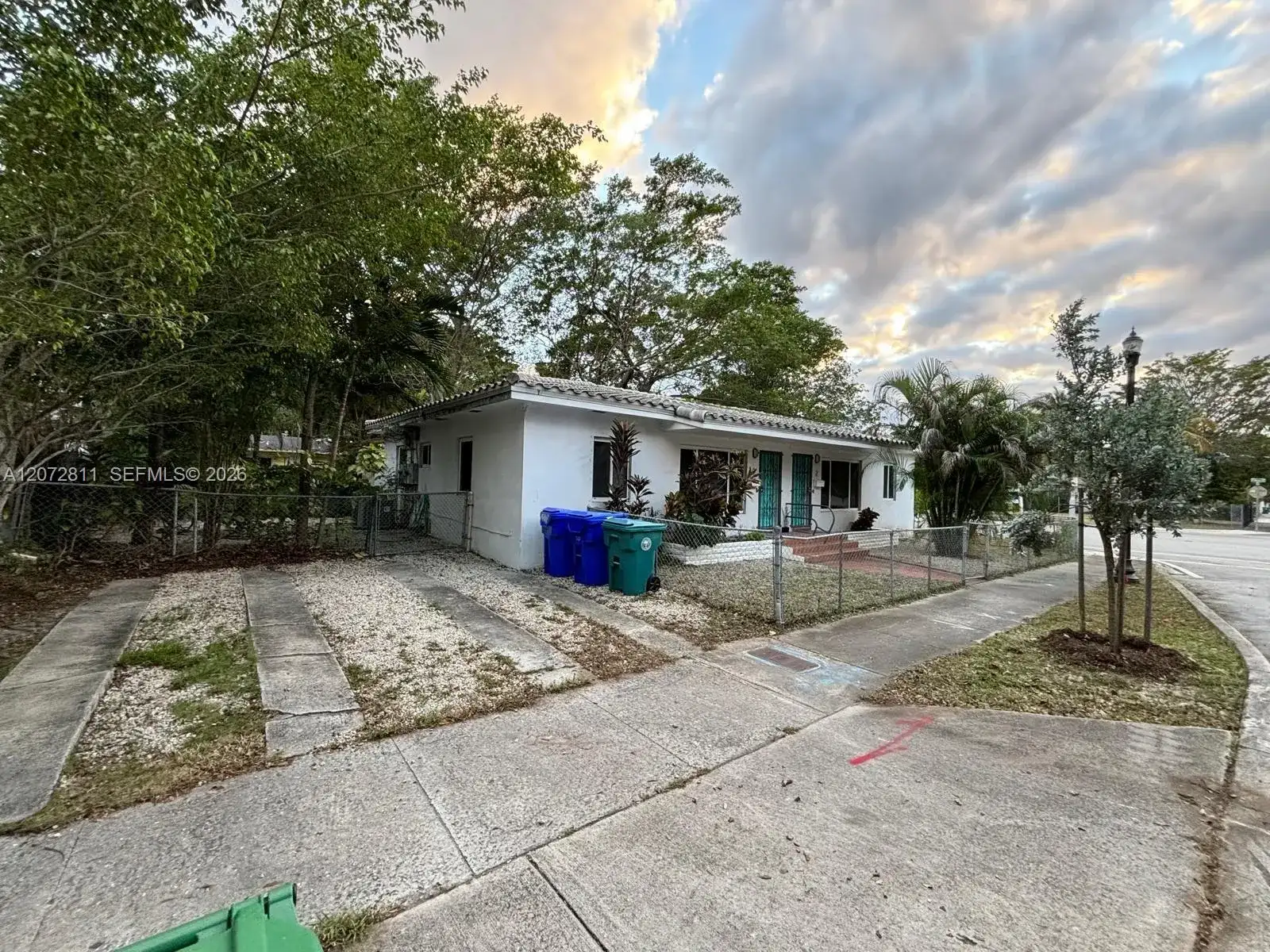 2 NE 45th St # 4, Miami FL 33137 photo 2