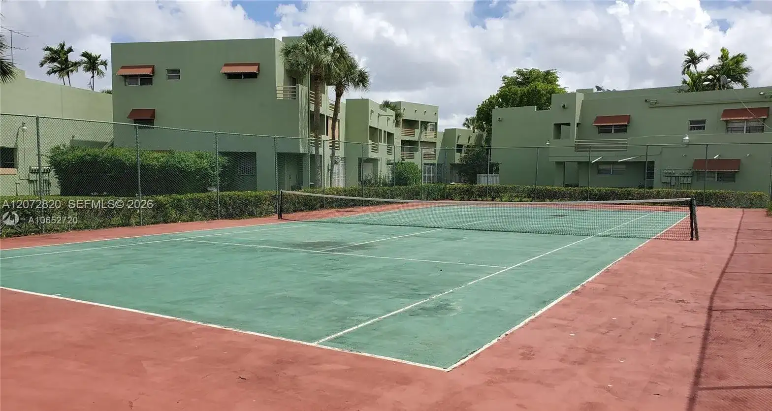 11021 NW 7th St # 9, Miami FL 33172 photo 4