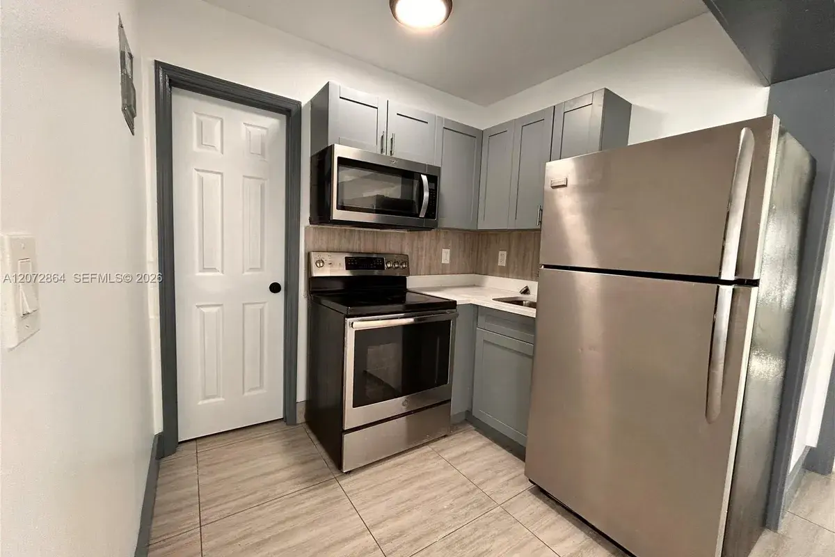 1928 Wilson St # 3, Hollywood FL 33020