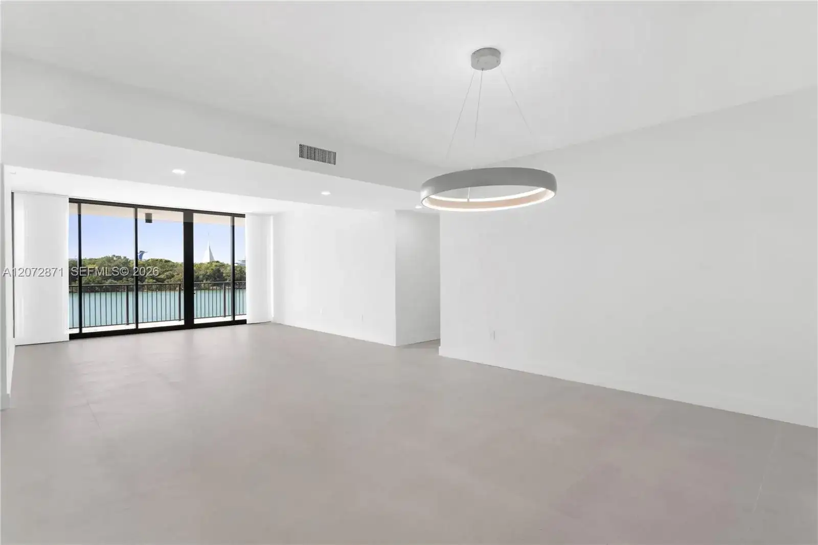 1000 Venetian Way, Miami FL 33139 photo 2