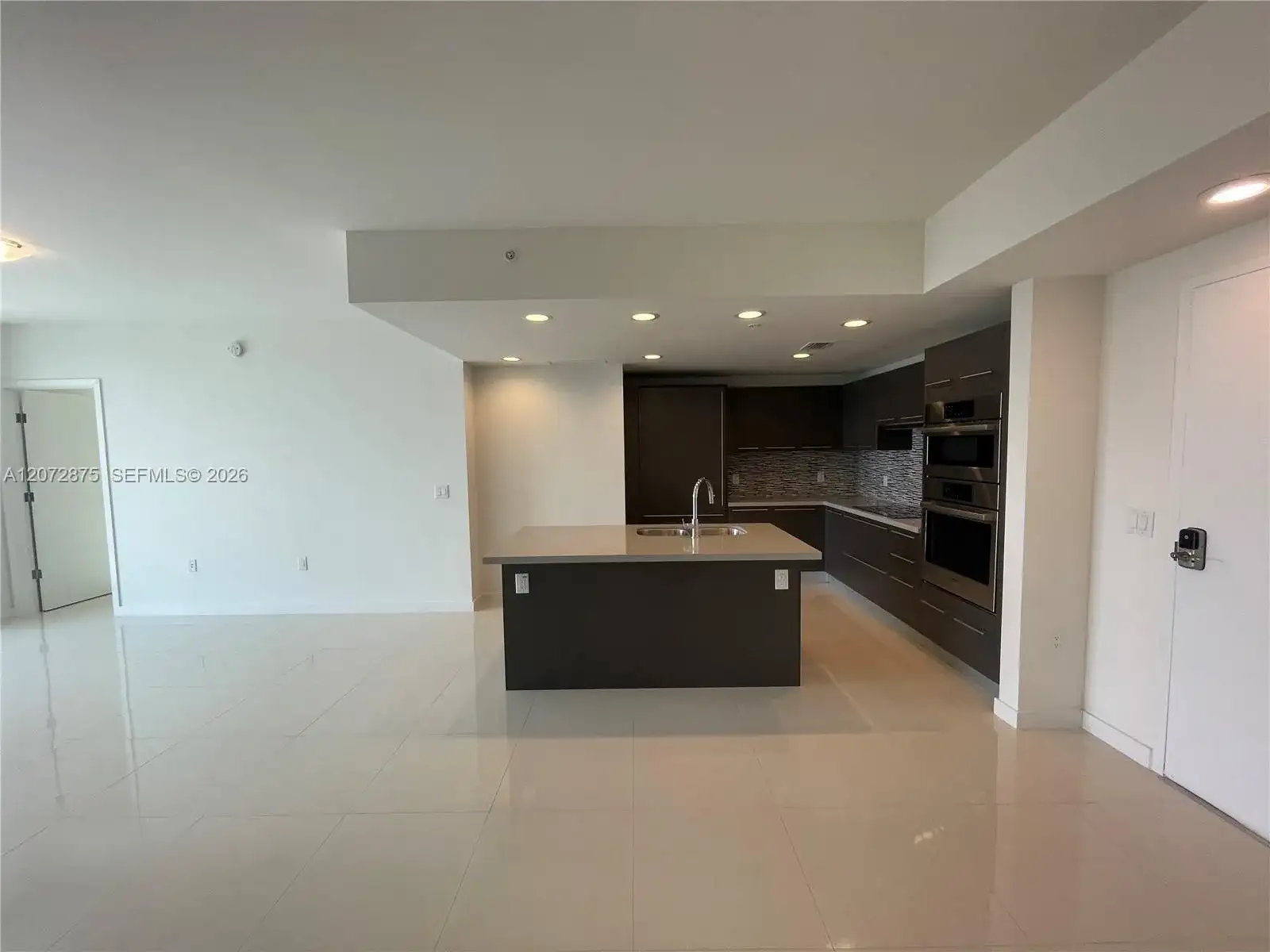 7875 NW 107th Ave # 409, Doral FL 33178 photo 5