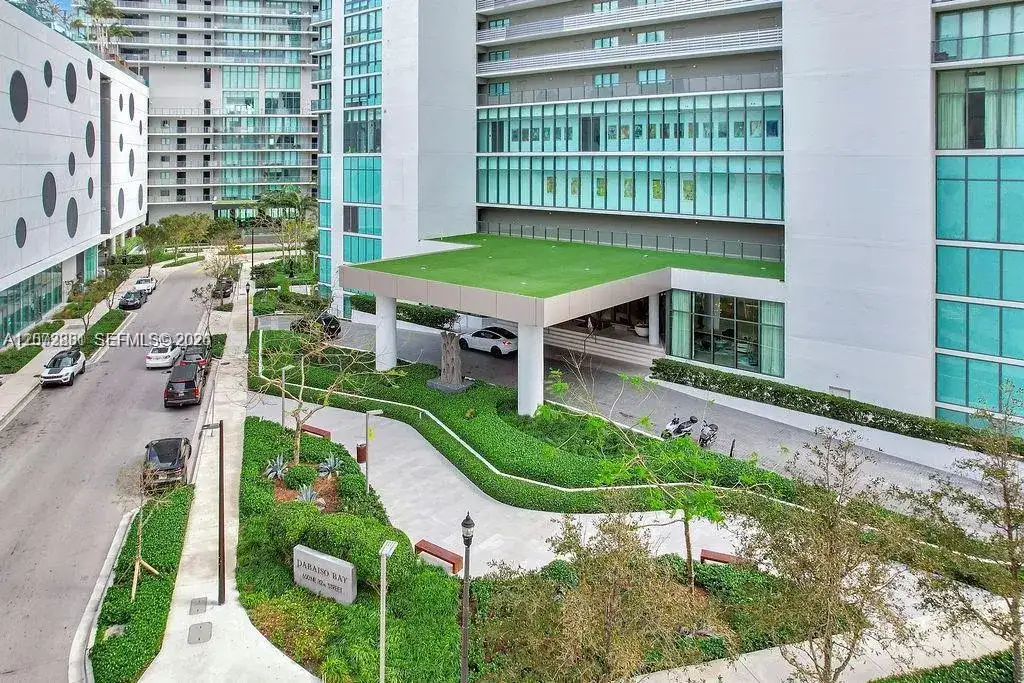 650 NE 32nd St # 1803, Miami FL 33137 photo 3