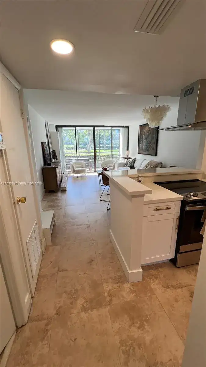 20500 W Country Club Dr # 117, Aventura FL 33180 photo 3