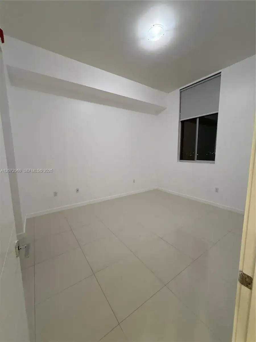 7661 NW 107th Ave # 813, Doral FL 33178 photo 3