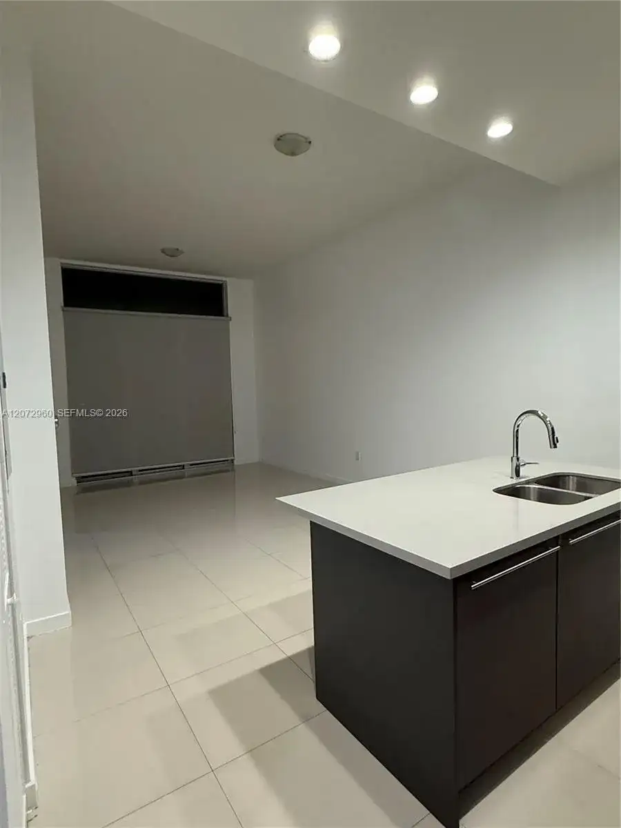 7661 NW 107th Ave # 813, Doral FL 33178 photo 5