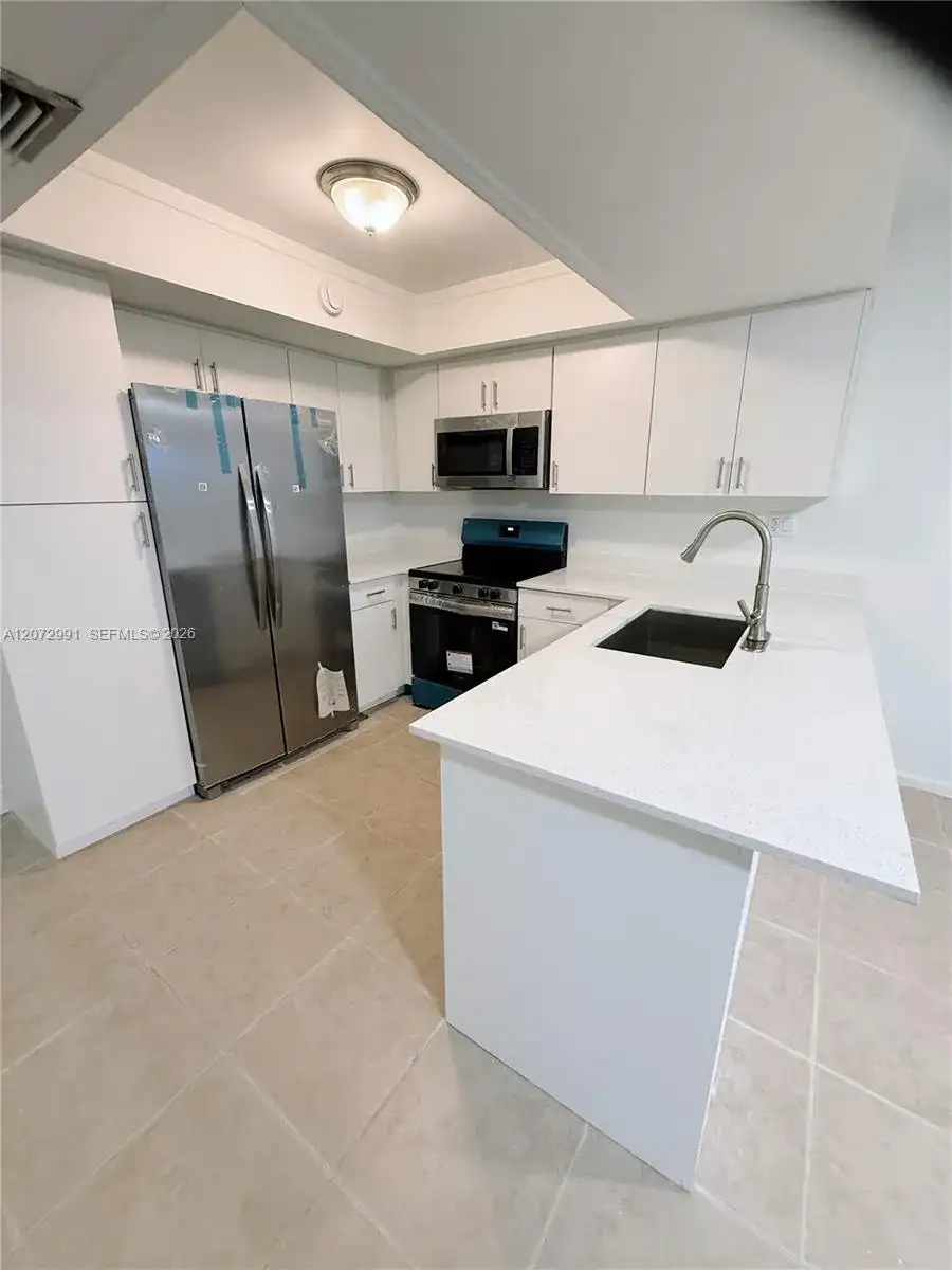 7653 NW 74th Ave # 7653, Tamarac FL 33321 photo 2