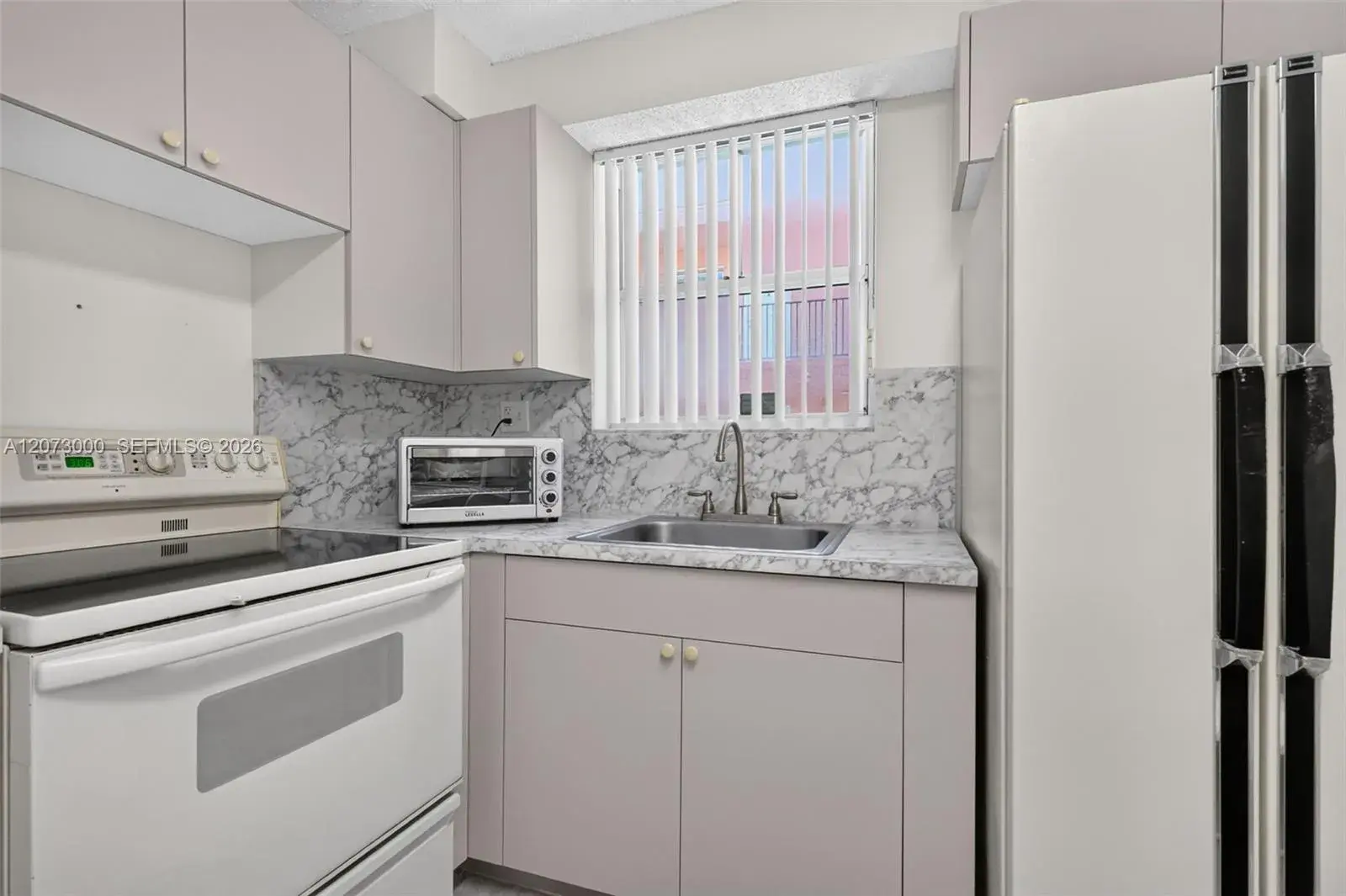 199 SW 12th Ave # 415B, Miami FL 33130