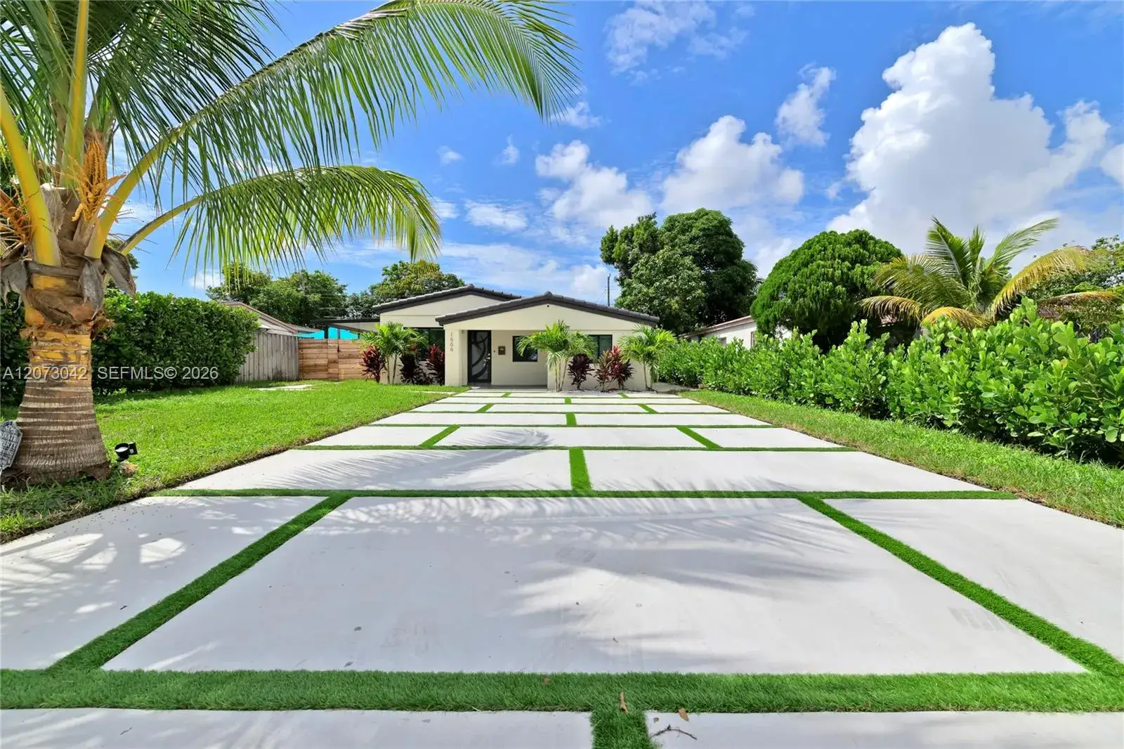 1566 NE 174th St, North Miami Beach FL 33162