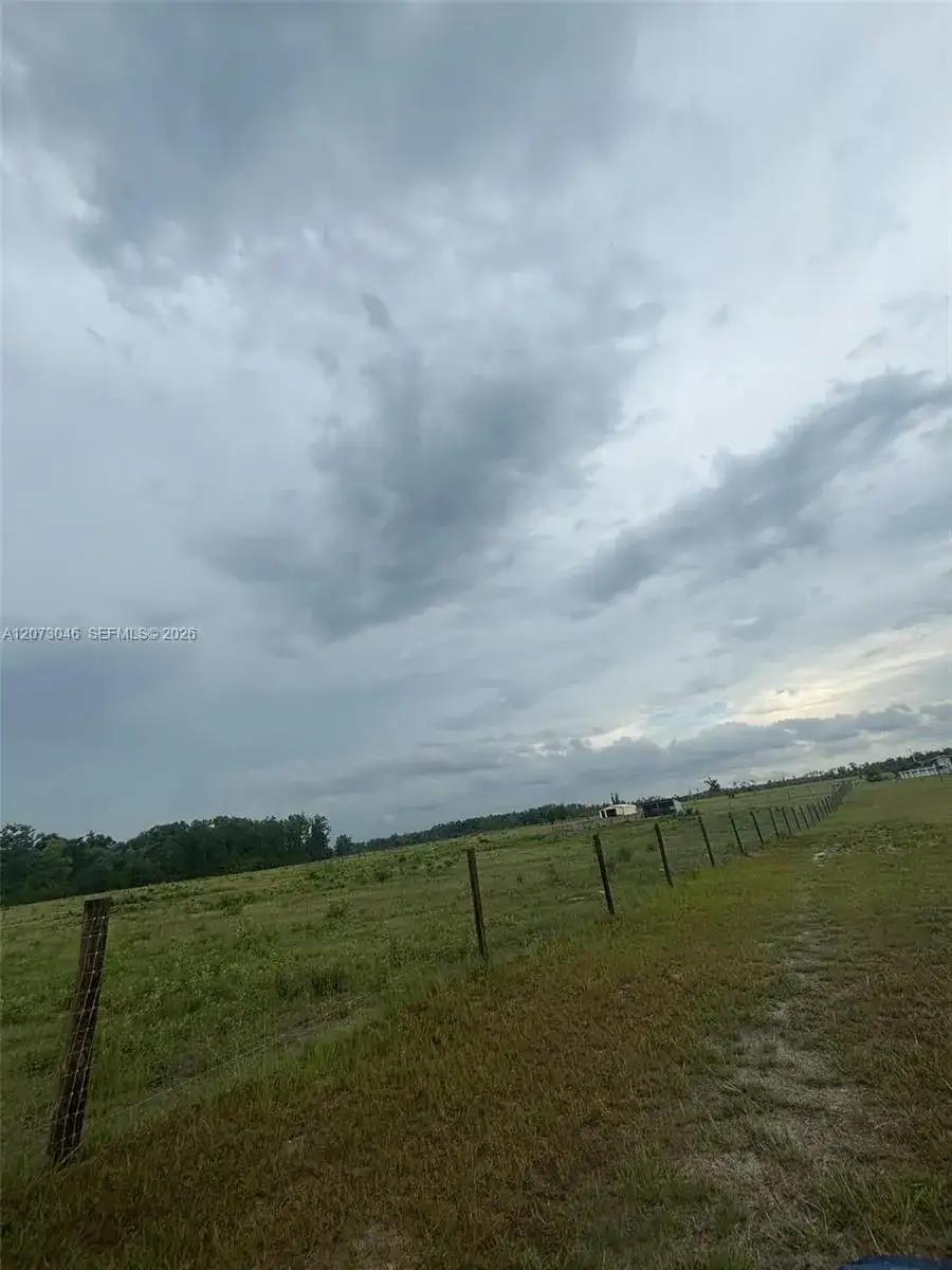 5278 189 road, Other City - In The State Of Florida FL 32060 photo 2