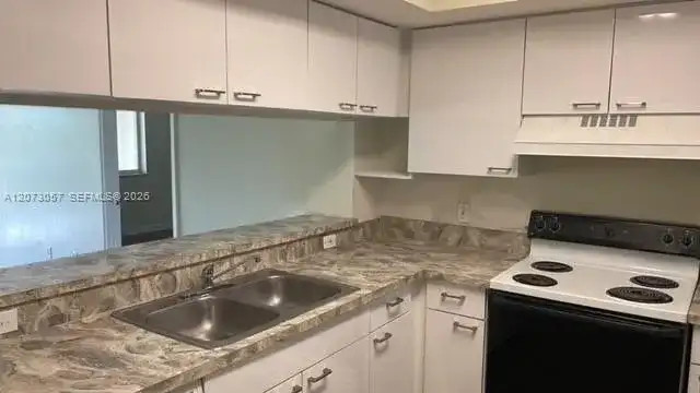 420 S Park Rd # 309, Hollywood FL 33021