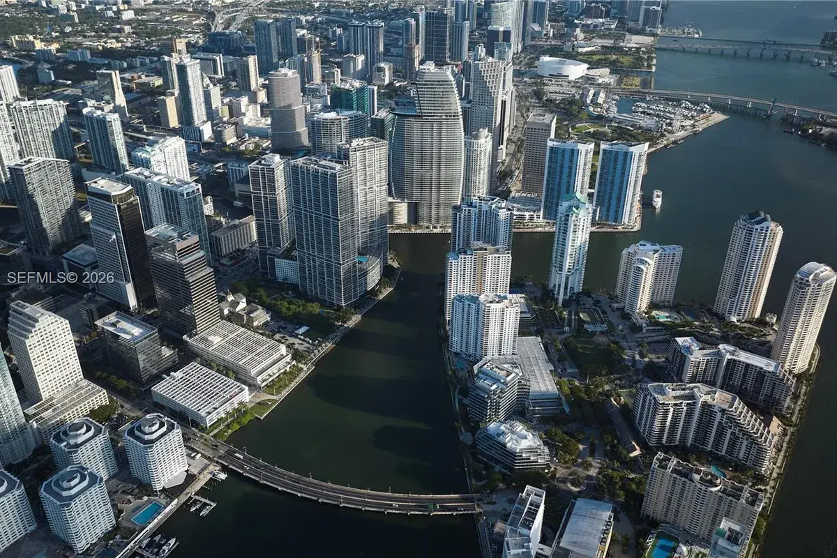 300 Biscayne Boulevard Way # 2608W, Miami FL 33131