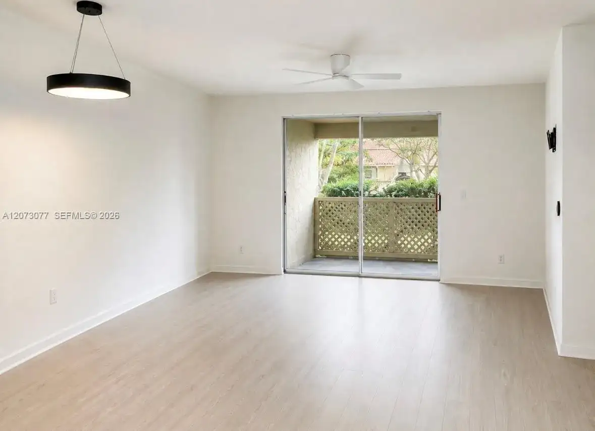 18316 NW 68th Ave # I, Hialeah FL 33015 photo 2